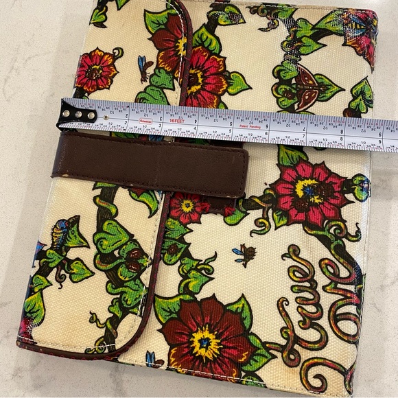 Sakroots iPad / kindle / tablet folio - Picture 3 of 4